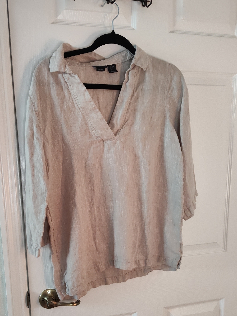 Tahari Beige Hemp V-Neck Tunic Top